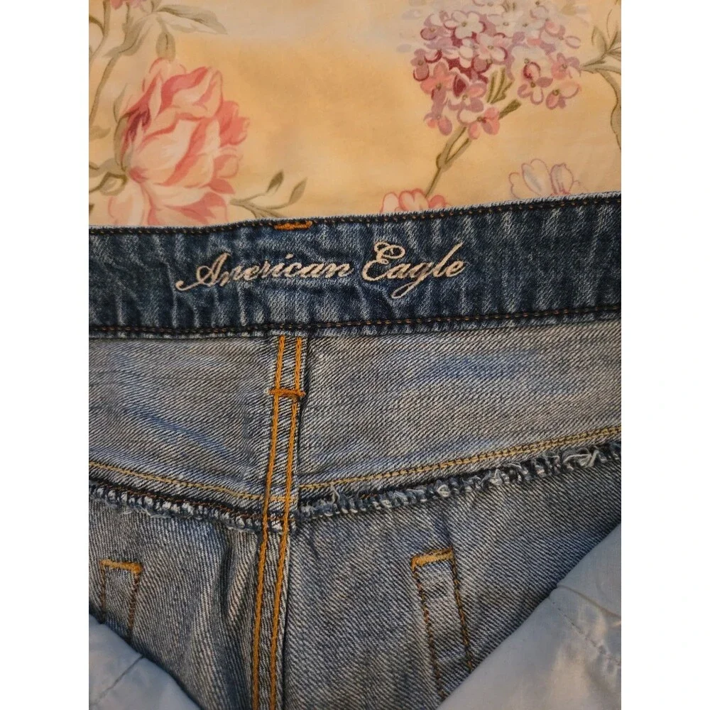 American Eagle Live Your Life Disressed Cut Off Denim Shorts 6